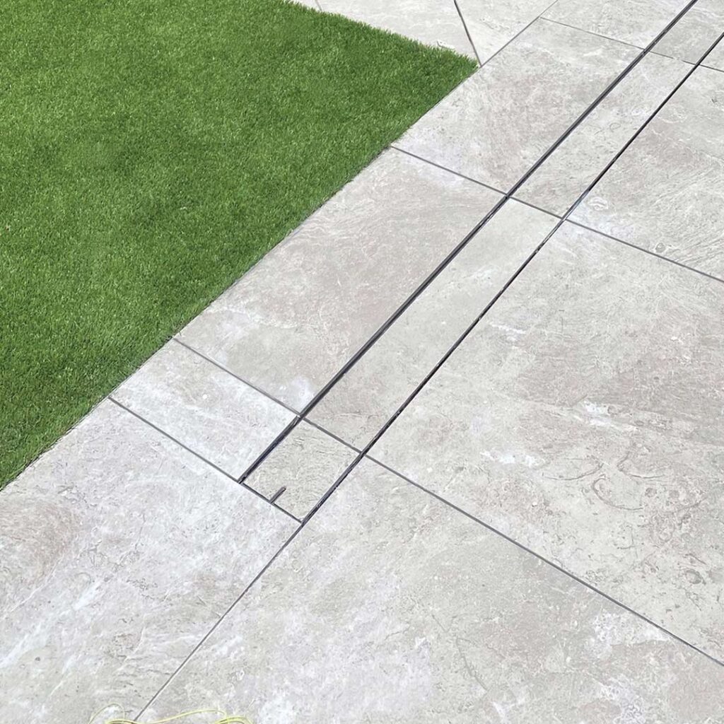 Linear-Drain-2-web